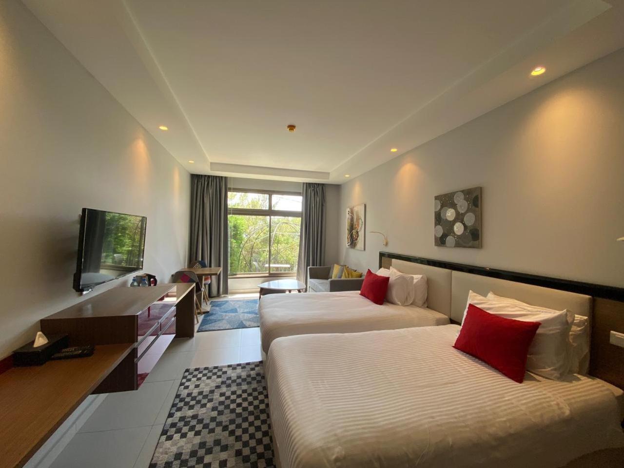 The Ray Hotel And Studios เบรุต ภายนอก รูปภาพ